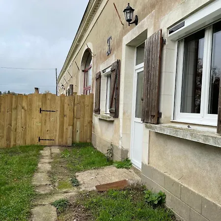 Séjour à la campagne Proche Des Châteaux De La Loire Avec Jardin Privatif Et Parking. - Fr-1-410-426